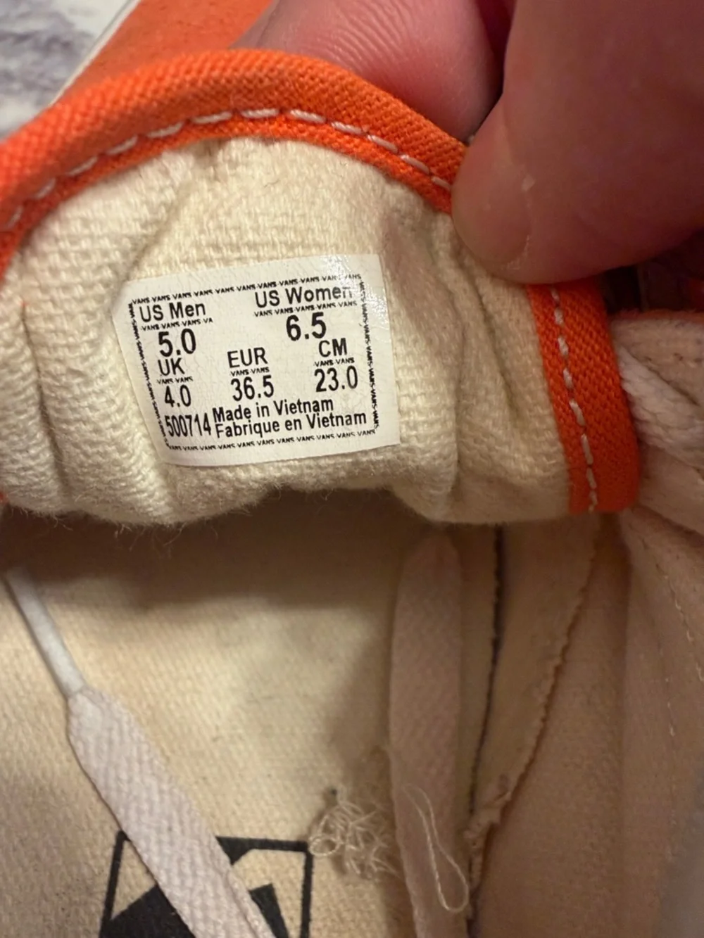 Vans off the wall orange old skool sneakers men’s 5 women’s 6.5